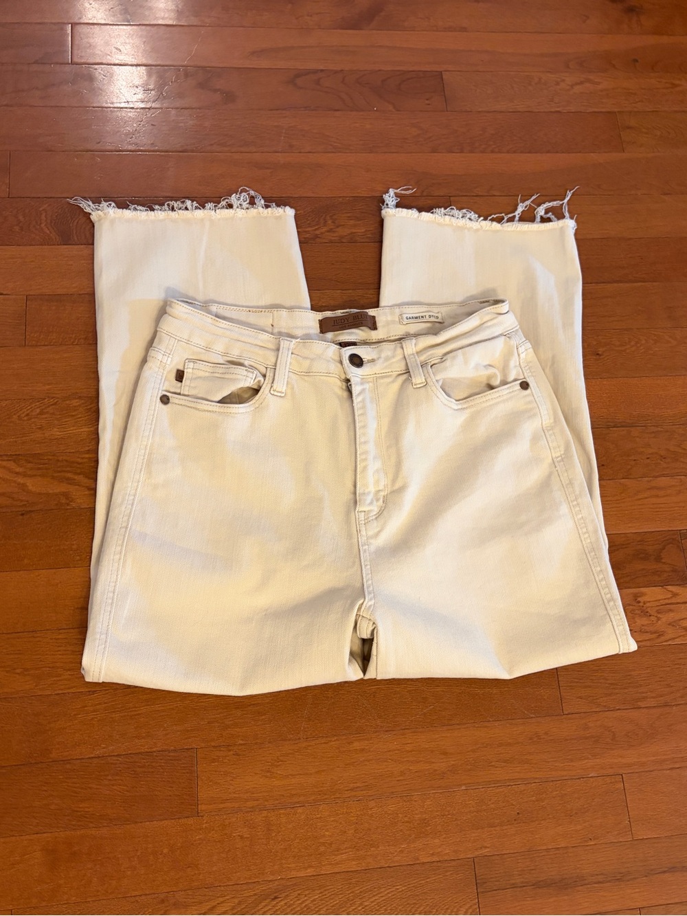 Judy Blue Cream High-Rise Straight Leg Jeans with Raw Hem